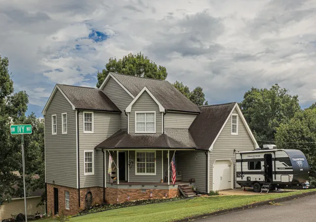 Single family home for sale at 400 Ivy Way NW, Cleveland, TN 37312 | MLS# 3288581
