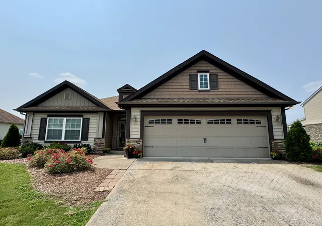 Photo 3 of Single family home for sale at 4237 Longfellow Dr, Nashville, TN 37214 | MLS# 3288233 | Listing updated on 2026-08-31