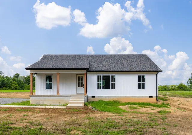 1st image of 339 Oakmere Ln, Lafayette, TN 37083 | MLS# 3288242