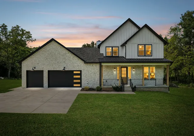 Photo 1 of Single family home for sale at 337 Vanderbilt Rd, Mount Juliet, TN 37122 | MLS# 3288343 | Listing updated on 2026-10-21