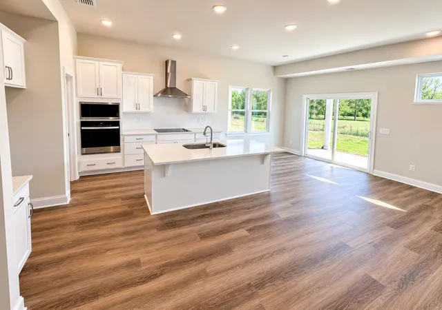 Listing Photo 4 - Condo for sale in building located at 2313 Audubon Ln, Murfreesboro, TN 37128 - Unit #GTR070