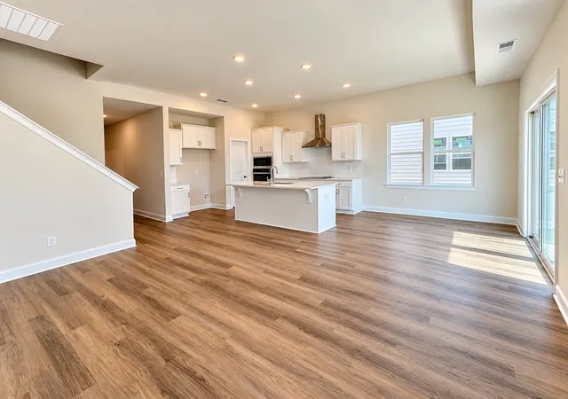 Listing Photo 5 - Condo for sale in building located at 2313 Audubon Ln, Murfreesboro, TN 37128 - Unit #GTR070
