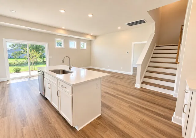 Listing Photo 5 - Condo for sale in building located at 2313 Audubon Ln, Murfreesboro, TN 37128 - Unit #GTR070