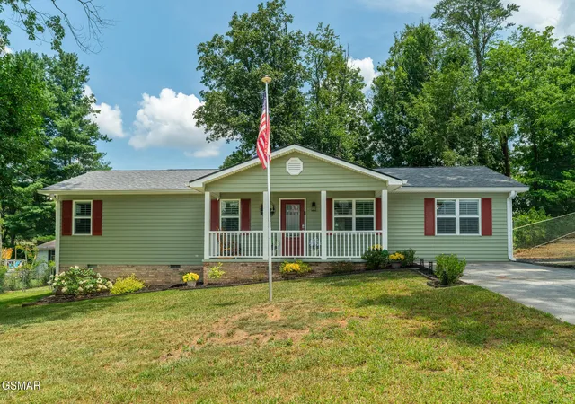 Photo 1 of Single family home for sale at 2360 Pinewood Dr, Maryville, TN 37803 | MLS# 3591725 | Listing updated on 2026-09-23