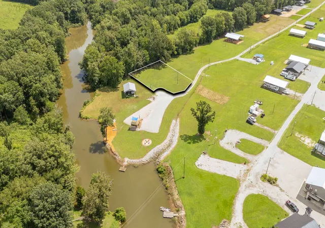 1st image of 360 Jett Dr, Clifton, TN 38425 | MLS# 3288346
