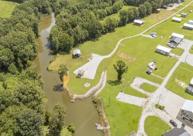 17th image of 360 Jett Dr, Clifton, TN 38425 | MLS# 3288346