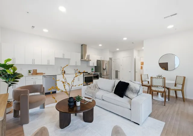 1st image of 806 Olympic St #200, Nashville, TN 37203 | MLS# 3297819