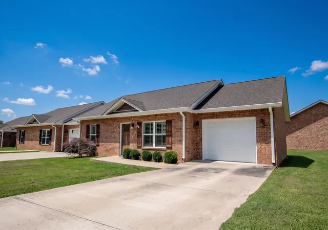 Photo 3 of Condo for sale at 108 Dogwood Ct, Shelbyville, TN 37160 | MLS# 3298479 | Listing updated on 2026-08-31