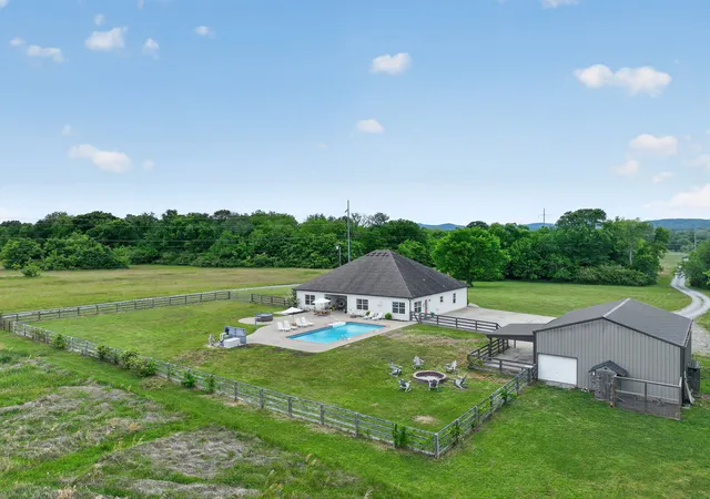 3rd image of 2130 Stewart Creek Rd, Murfreesboro, TN 37129 | MLS# 3311812
