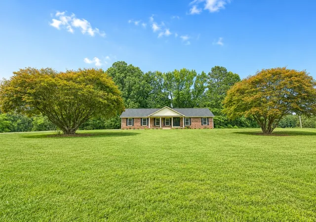 Single family home for sale at 60 Smith Rd, Paris, TN 38242 | MLS# 3288315