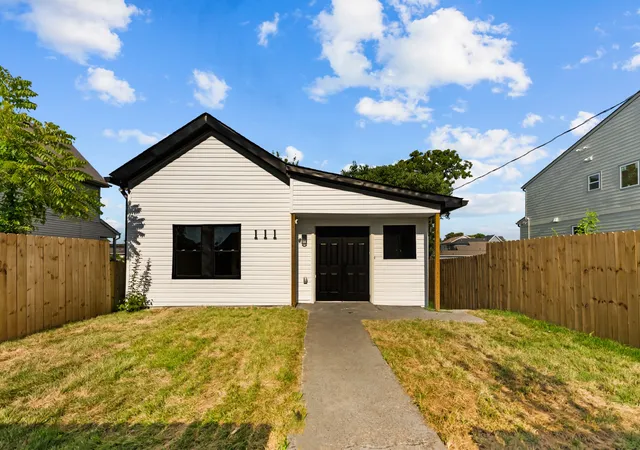 Photo 1 of Single family home for sale at 111 Lewis St, Nashville, TN 37210 | MLS# 3288344 | Listing updated on 2026-09-17