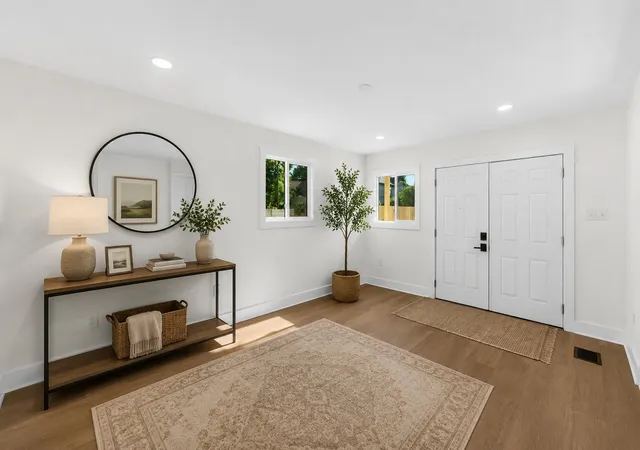 Photo 3 of Single family home for sale at 111 Lewis St, Nashville, TN 37210 | MLS# 3288344 | Listing updated on 2026-09-17