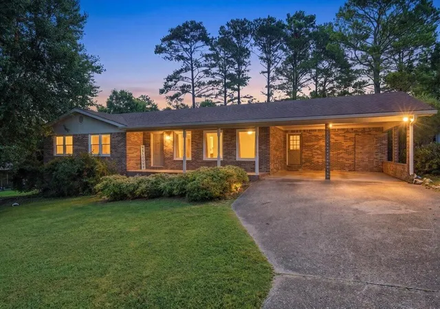 1st image of 1232 Hall Dr, Bridgeport, AL 35740 | MLS# 3288361