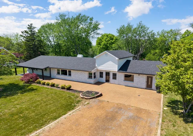 2nd image of 1503 5th Ave W, Springfield, TN 37172 | MLS# 3288377