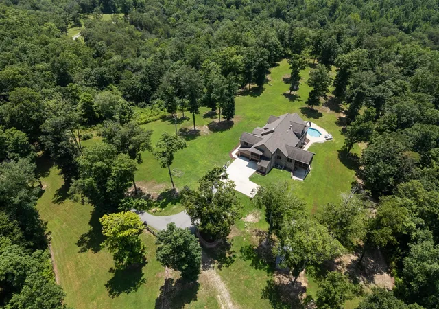 2nd image of 1370 Leatherwood Rd, White Bluff, TN 37187 | MLS# 3288395