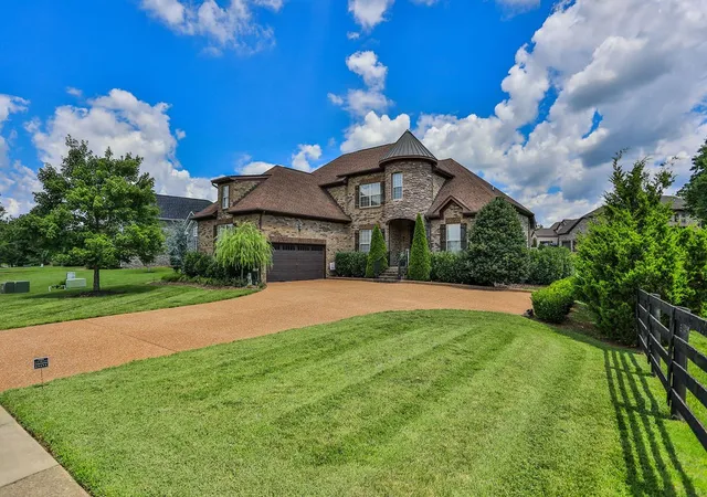 2nd image of 112 Myrtlewood Ln, Hendersonville, TN 37075 | MLS# 3304798