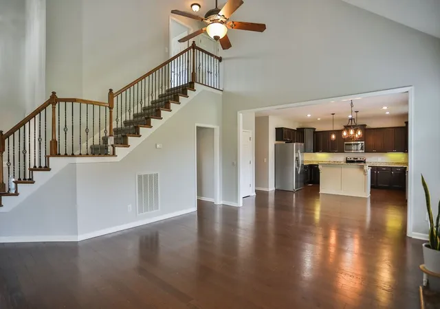 Photo 3 of Single family home for sale at 112 Myrtlewood Ln, Hendersonville, TN 37075 | MLS# 3304798 | Listing updated on 2026-10-02