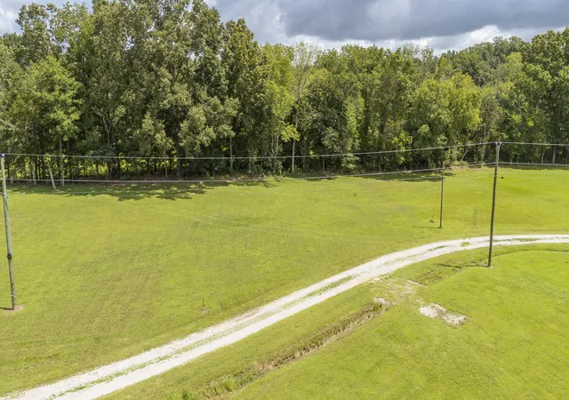 4th image of 356 Jett Dr, Clifton, TN 38425 | MLS# 3288418