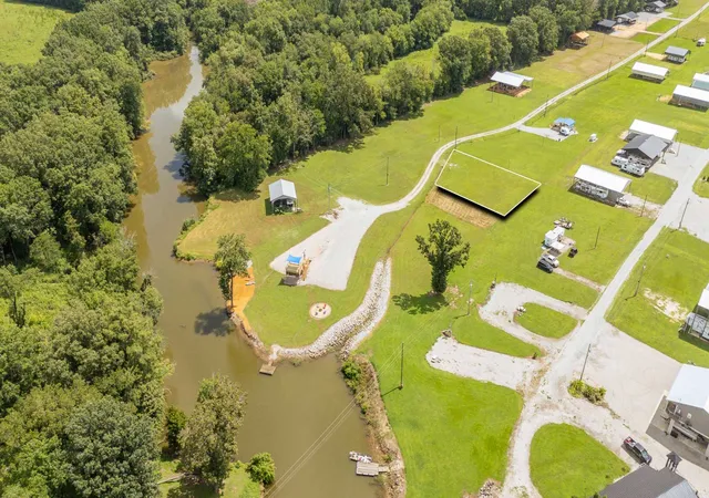 1st image of 355 Jett Dr, Clifton, TN 38425 | MLS# 3288428