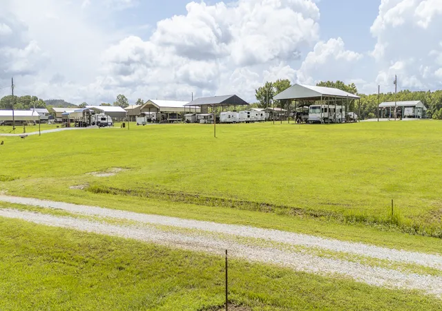 5th image of 355 Jett Dr, Clifton, TN 38425 | MLS# 3288428