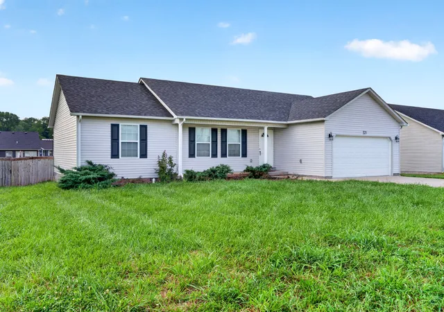 3rd image of 521 Labrador Dr, Bowling Green, KY 42101 | MLS# 3318676