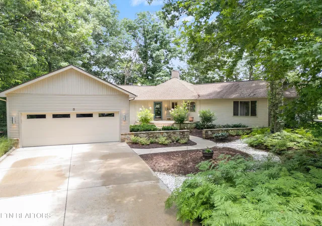 3rd image of 10 Berkeley, Crossville, TN 38558 | MLS# 3288450