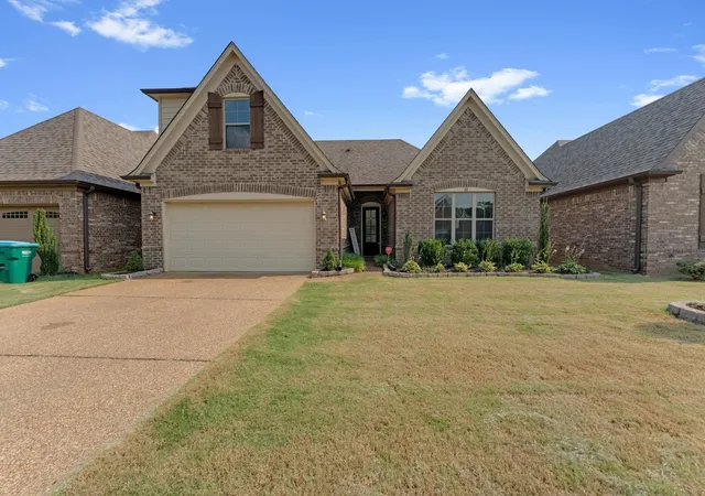 Single family home for sale at 90 Willow Springs Ln, Oakland, TN 38060 | MLS# 3530875