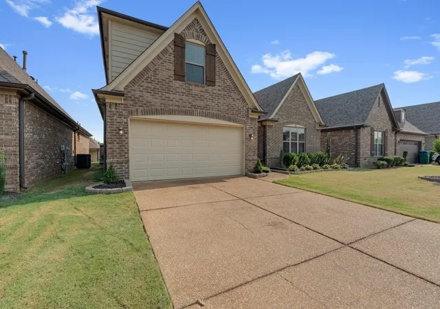 Photo 3 of Single family home for sale at 90 Willow Springs Ln, Oakland, TN 38060 | MLS# 3530875 | Listing updated on 2026-09-02