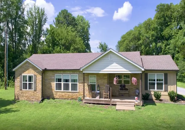 2nd image of 1044 Cherry Ln, Murfreesboro, TN 37129 | MLS# 3297958