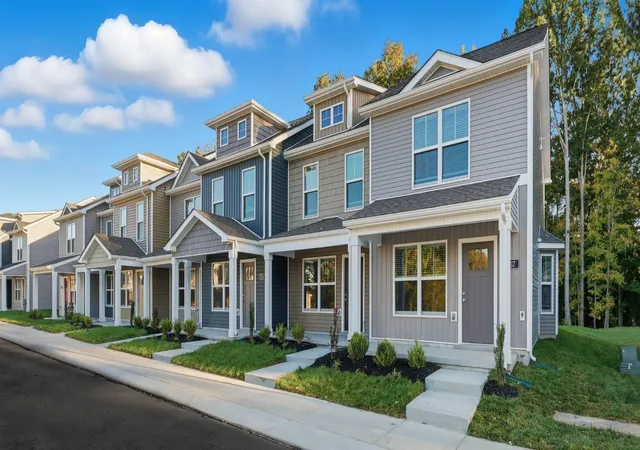 Photo 3 of Townhouse for sale at 131 Quarry Point Dr #C131, Clarksville, TN 37043 | MLS# 3288578 | Listing updated on 2026-08-20