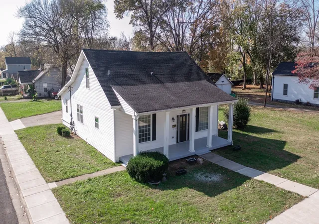 1st image of 556 E Vine St, Murfreesboro, TN 37130 | MLS# 3298058