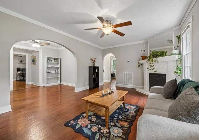 Photo 3 of Single family home for sale at 1804 Mars St, La Vergne, TN 37086 | MLS# 3298503 | Listing updated on 2026-08-21
