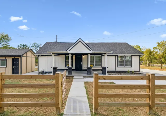 Photo 1 of Single family home for sale at 520 S Posey Hl Rd, Mount Juliet, TN 37122 | MLS# 3601991 | Listing updated on 2026-10-06