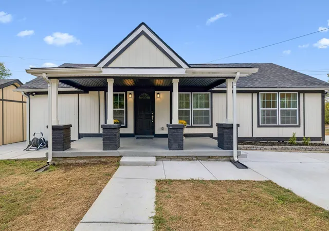 Photo 2 of Single family home for sale at 520 S Posey Hl Rd, Mount Juliet, TN 37122 | MLS# 3601991 | Listing updated on 2026-10-06