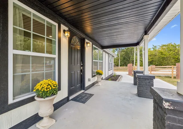 Photo 3 of Single family home for sale at 520 S Posey Hl Rd, Mount Juliet, TN 37122 | MLS# 3601991 | Listing updated on 2026-10-06
