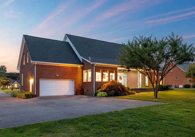 Photo 3 of Single family home for sale at 108 Ewing Dr, Portland, TN 37148 | MLS# 3297820 | Listing updated on 2026-09-24