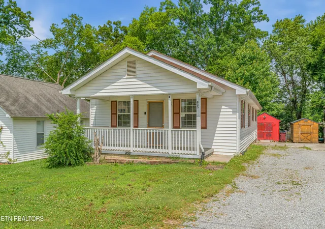 Photo 1 of Sale Pending at 835 Cherry St, Alcoa, TN 37701 | MLS# 3320631 | Listing updated on 2026-09-02