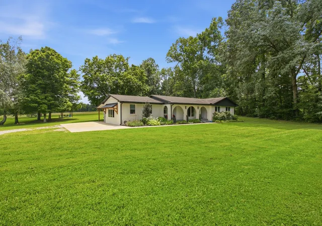 1st image of 1878 Trace Creek Rd, Hohenwald, TN 38462 | MLS# 3302421