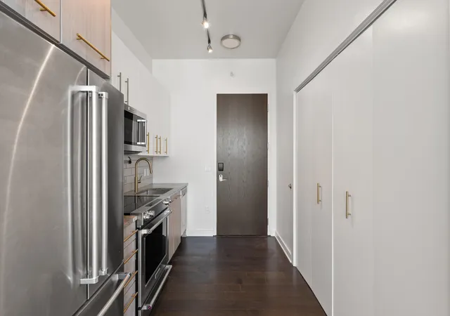 Photo 3 of Condo for sale at 515 Church St #3311, Nashville, TN 37219 | MLS# 3298127 | Listing updated on 2026-09-05