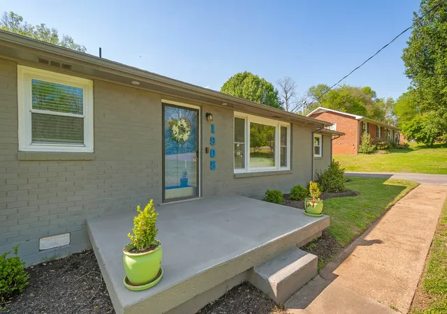 Photo 4 of Single family home for sale at 1905 Demarius Dr, Nashville, TN 37216 | MLS# 3309342 | Listing updated on 2026-08-07