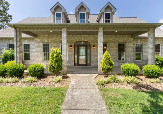 2nd image of 1301 Yellow Creek Rd, Dickson, TN 37055 | MLS# 3299429