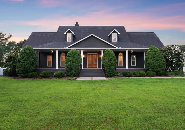 Photo 1 of Single family home for sale at 2245 Oakleaf Dr, Franklin, TN 37064 | MLS# 3303924 | Listing updated on 2026-10-22