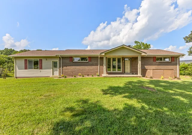 Photo 2 of Single family home for sale at 1283 Bandy Rd, Ashland City, TN 37015 | MLS# 3304823 | Listing updated on 2026-07-23