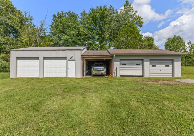 Photo 3 of Single family home for sale at 1283 Bandy Rd, Ashland City, TN 37015 | MLS# 3304823 | Listing updated on 2026-07-23