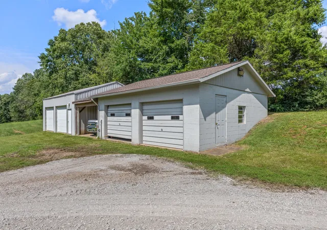 Photo 69 of Single family home for sale at 1283 Bandy Rd, Ashland City, TN 37015 | MLS# 3304823 | Listing updated on 2026-10-07