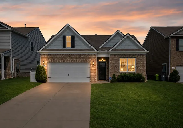 Photo 3 of Single family home for sale at 7098 Sunny Parks Dr, White House, TN 37188 | MLS# 3306111 | Listing updated on 2026-09-17