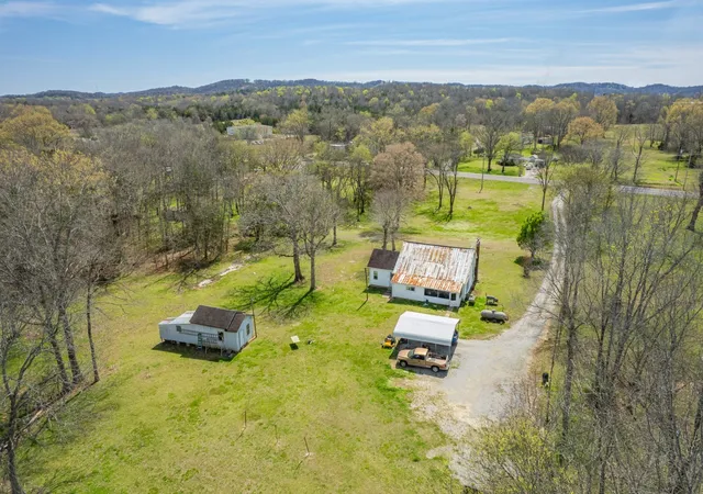 Photo 1 of Single family home for sale at 1768 Fayetteville Hwy, Belfast, TN 37019 | MLS# 3297856 | Listing updated on 2026-08-28