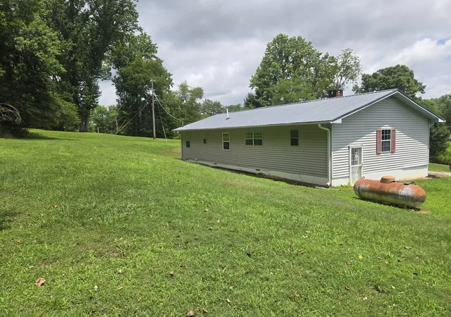 23rd image of 193 W Lee Dr, Palmer, TN 37365 | MLS# 3297832