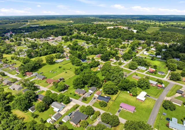 54th image of 701 Pineridge Dr, Hopkinsville, KY 42240 | MLS# 3302246
