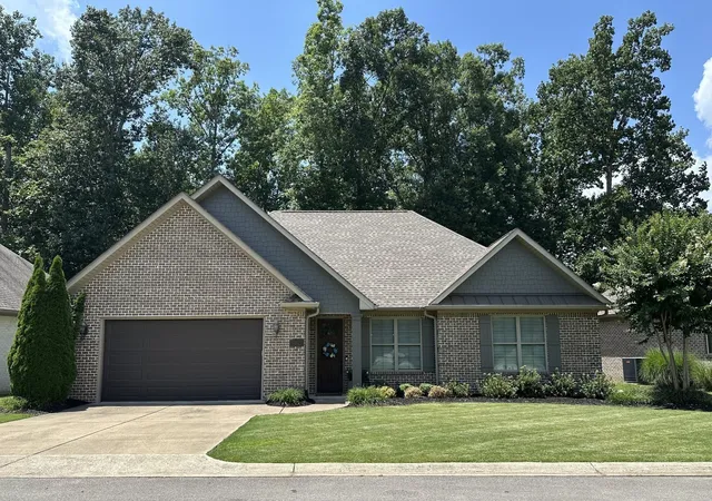 Photo 1 of Single family home for sale at 105 Andrews Dr, Loretto, TN 38469 | MLS# 3297862 | Listing updated on 2026-10-08